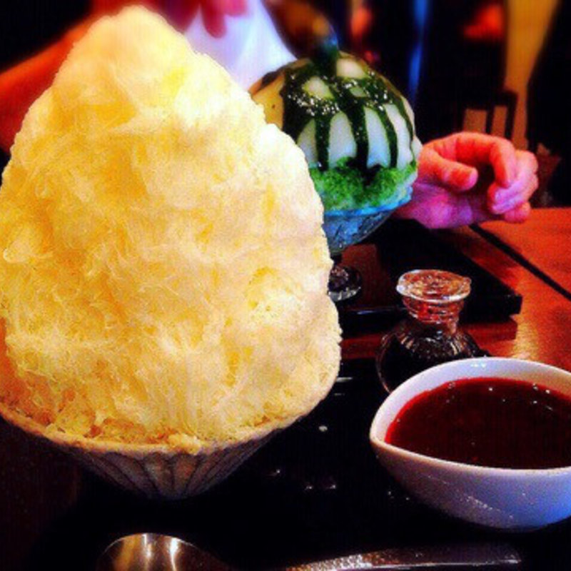 豆乳と自家製ベリーソース(浅草浪花家)