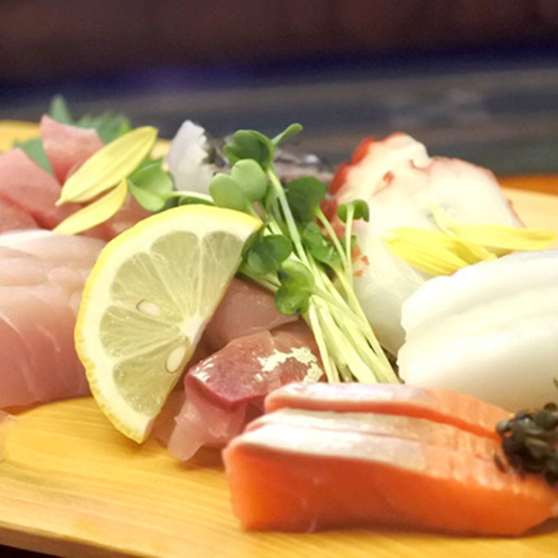 刺身盛り合わせ(2～3人前)(海人居酒屋 源 総本店 （うみんちゅいざかや げん）)