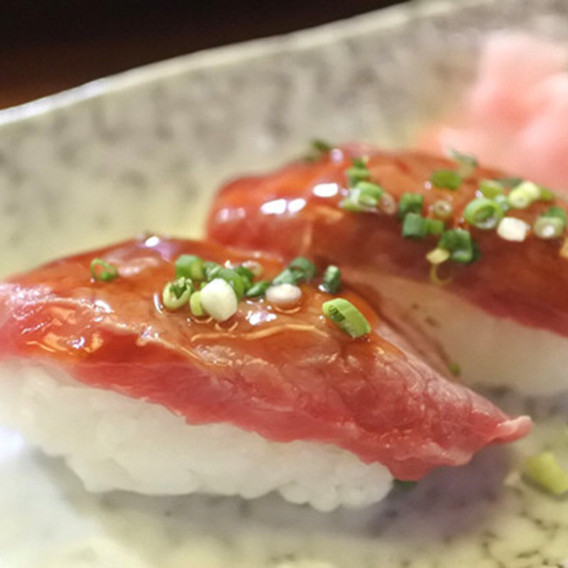 石垣牛の炙り寿司(海人居酒屋 源 総本店 （うみんちゅいざかや げん）)