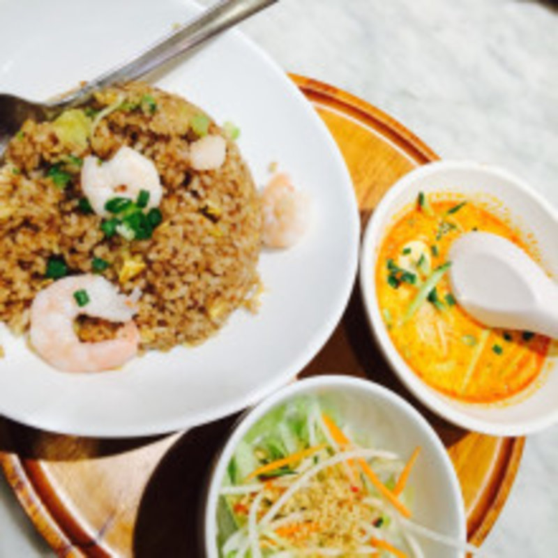 チャーハンとラクサのセット(海南鶏飯 日本橋三井タワー （ハイナンチーファン）)