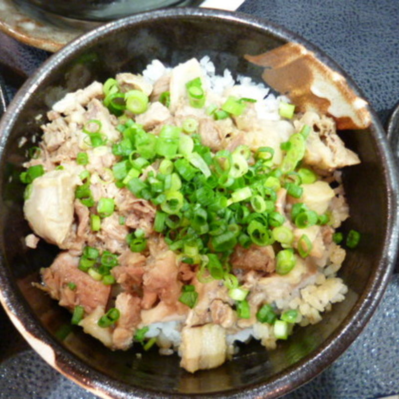 牛スジ丼(海友)
