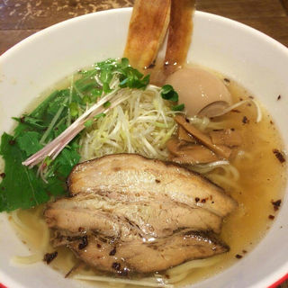 鶏塩ラーメン(海老鶏麺蔵)