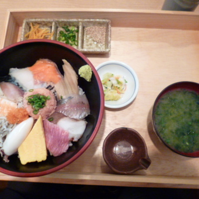 宇和海海賊丼(海賊どんぶり 川越クレアモール店)