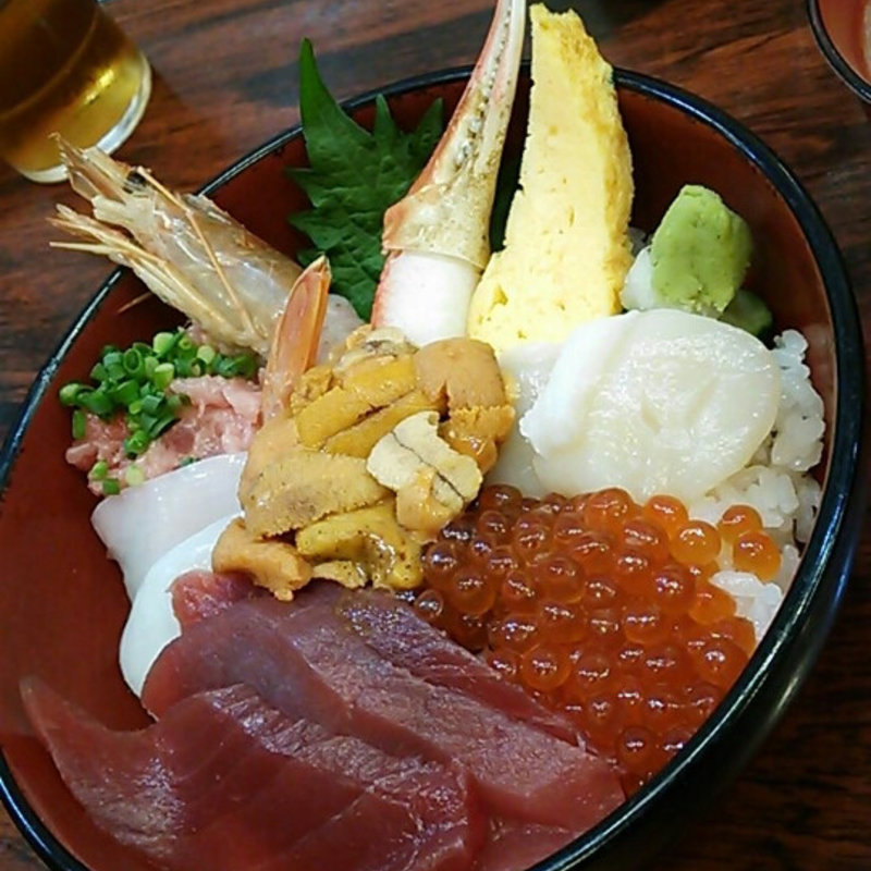 大江戸ウニ盛り7点中落ち丼(海鮮丼 大江戸 築地市場内店 （かいせんどん おおえど）)