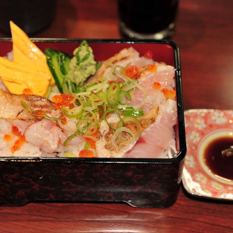 のど黒炙り重(海鮮丼いちば )