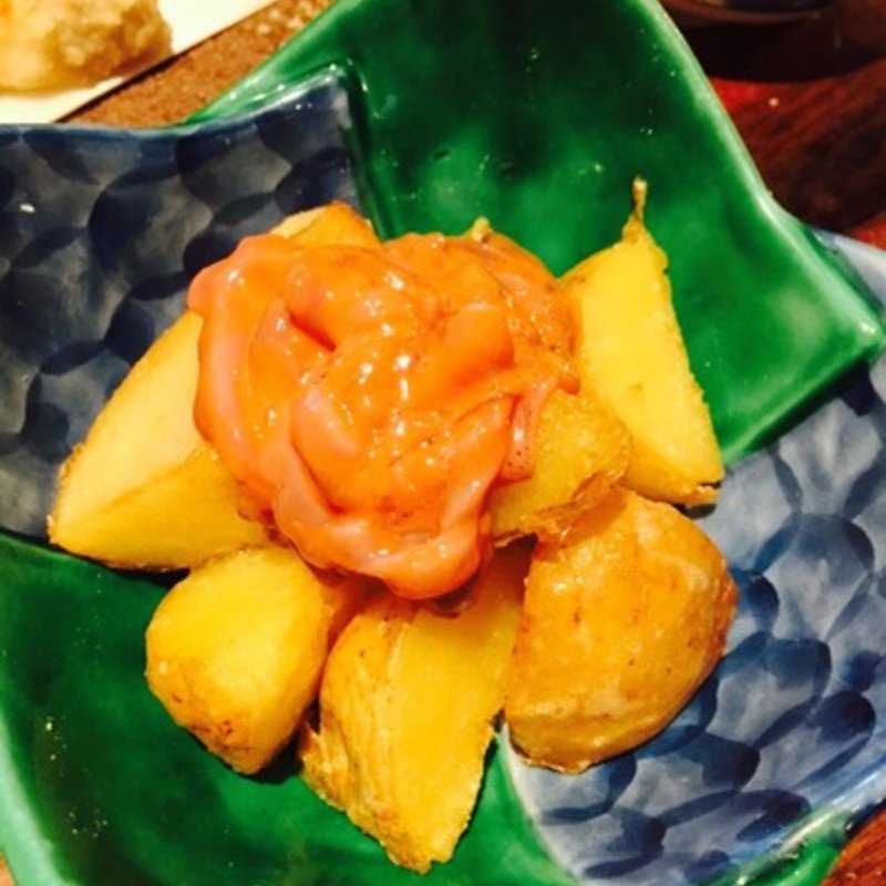 塩辛じゃがバター(海鮮炉端 魚友 赤羽本店)