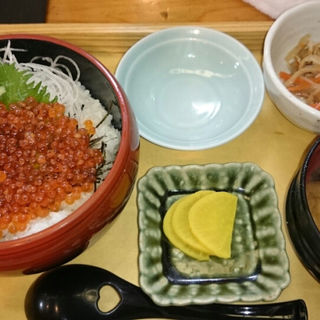鱒子丼(清次郎 弘前店 （せいじろう）)