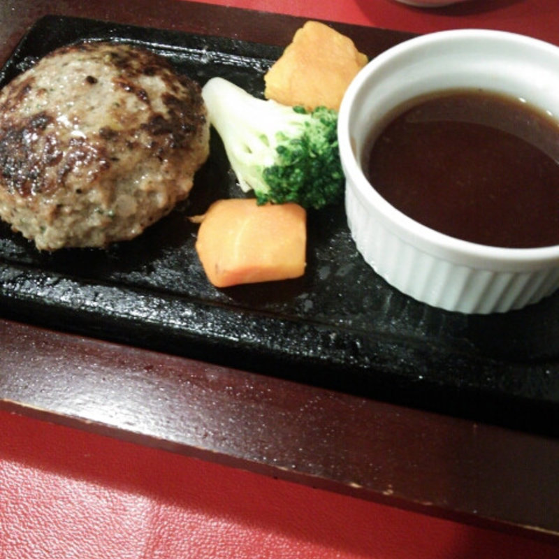 ハンバーグSサイズ(大人のハンバーグ)