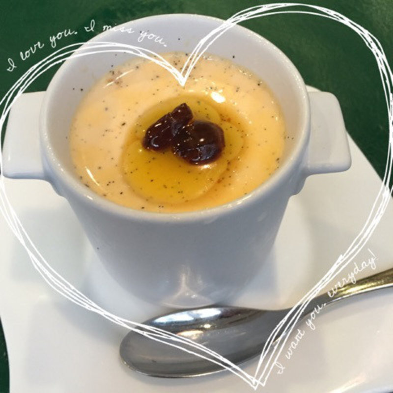 自家製プリン(大人のハンバーグ)