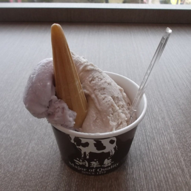 シングルカップジェラート（マロングラッセ・むらさきいも(おまけ)）(湖華舞)