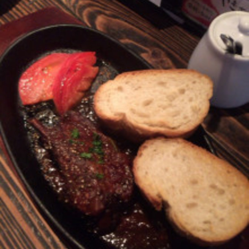 スペアリブの鉄板焼き(満月堂)