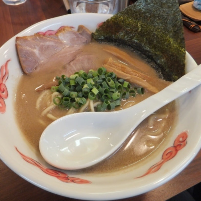 豚だしラーメン(満開 )