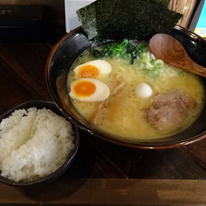 ラーメン味玉付き(源家ラーメン 神田店 )