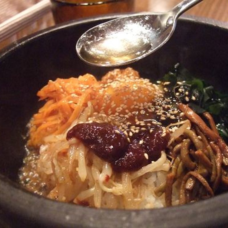 石焼ビビンバセット(源氏ものがたり)