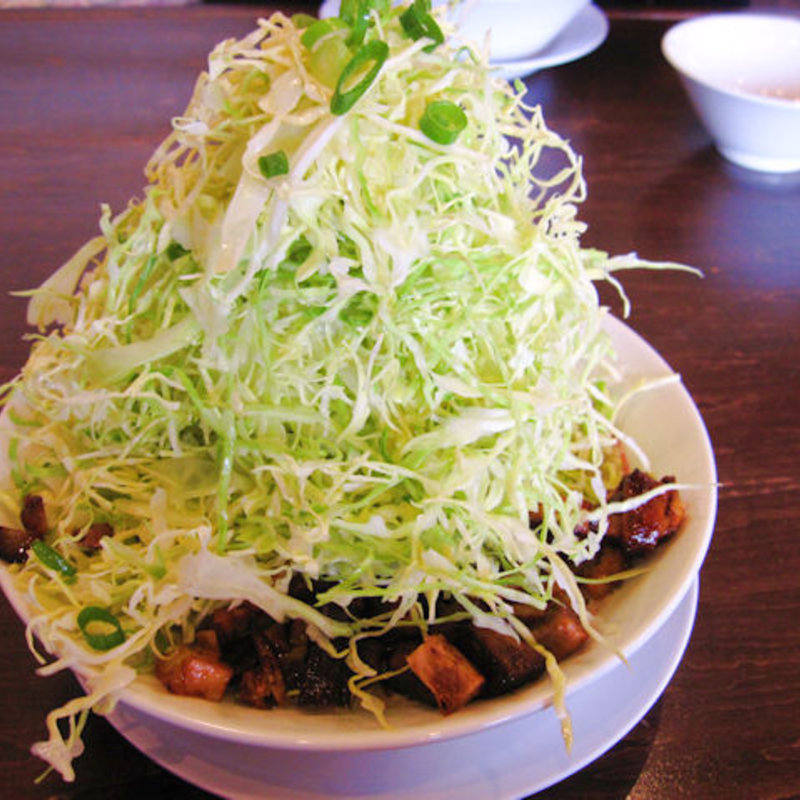 キャベツラーメン(濃厚煮干とんこつラーメン　石田てっぺい )