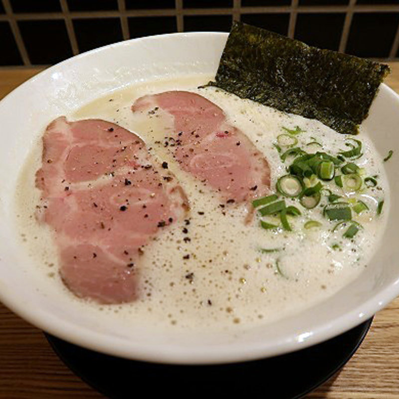 石田ラーメン(濃厚煮干とんこつラーメン 石田てっぺい 阪急茨木店)