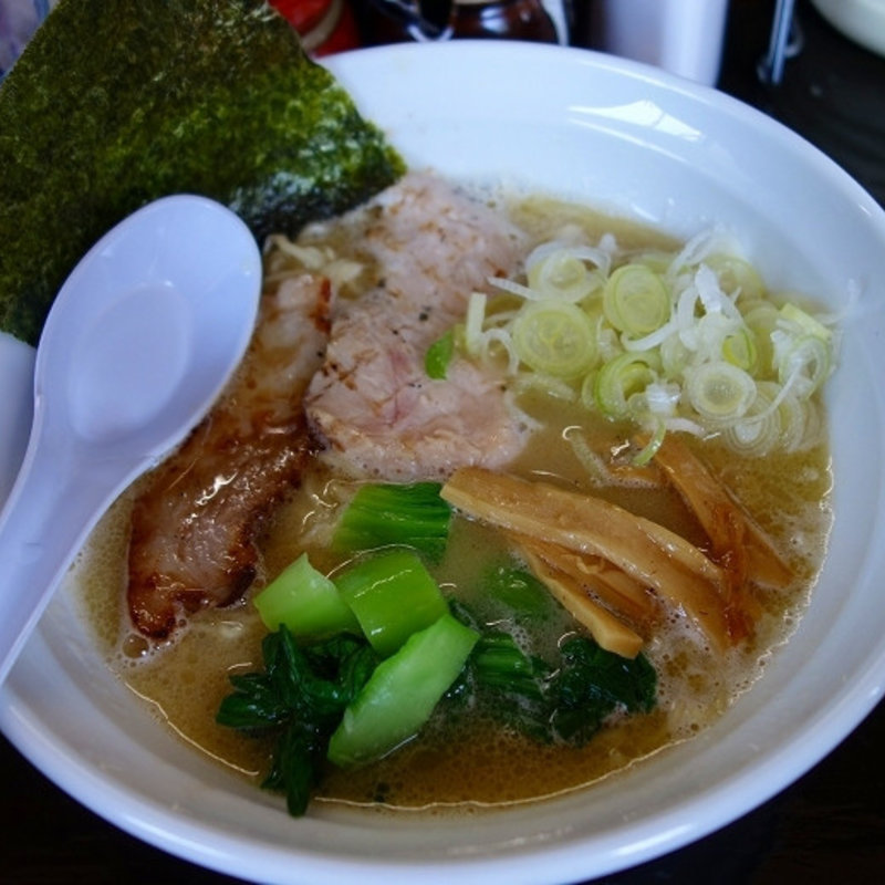 あっさり鶏そば(濃麺 海月 （コイメン クラゲ）)