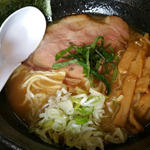 鶏白湯(濃麺 海月 （コイメン クラゲ）)