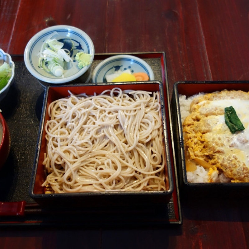カツ丼ともりそばのセット(瀧乃庵)