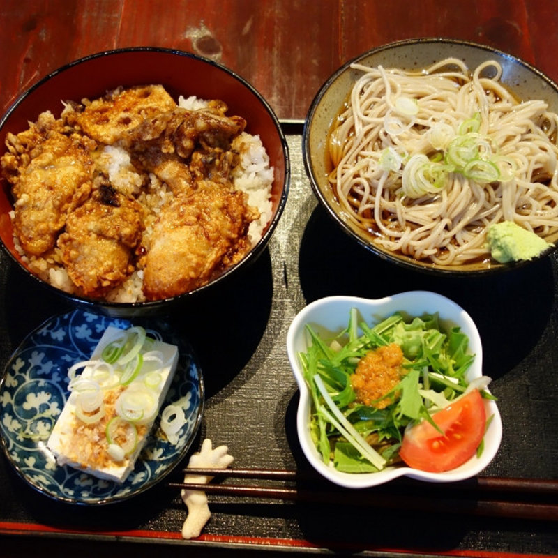 牡蠣天丼とかけそばのセット(瀧乃庵)