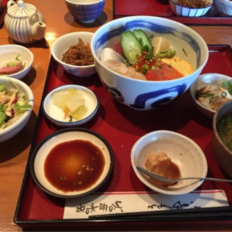 海鮮丼(火の音水の音恵比寿店)