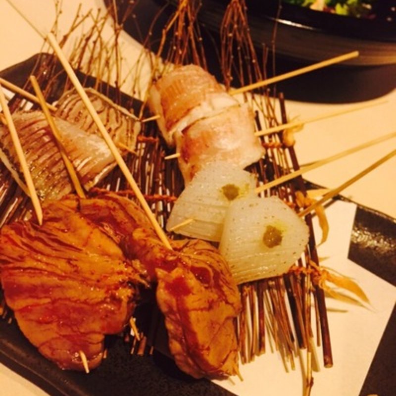 炙刺身の四点盛り(炙 （Aburi）)