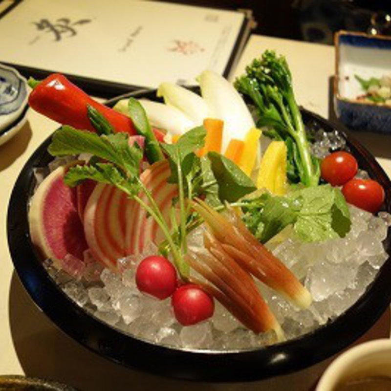 旬の野菜のバーニャカウダ(炙 （Aburi）)