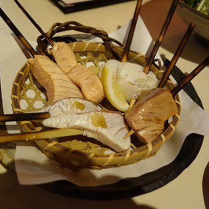 炙刺身の四点盛り(炙 （Aburi）)