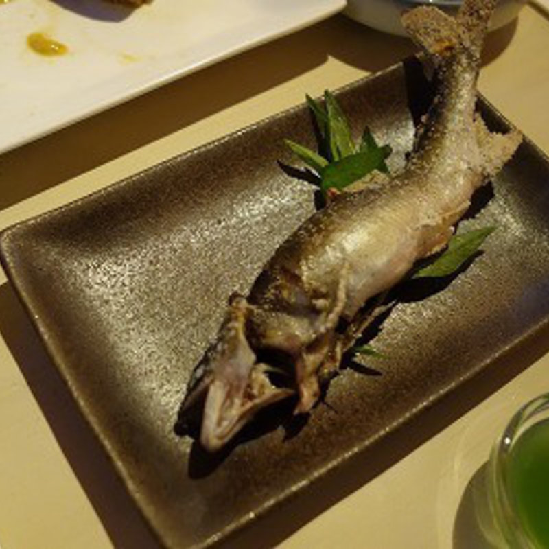 鮎の塩焼き(炙 （Aburi）)