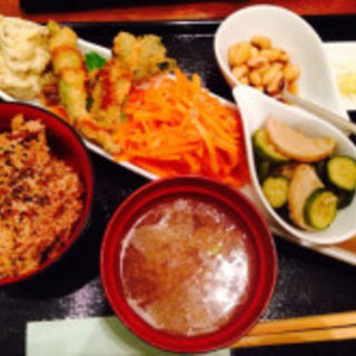 厳選bio野菜の五品盛り(SUMI-BIO スミビオ)
