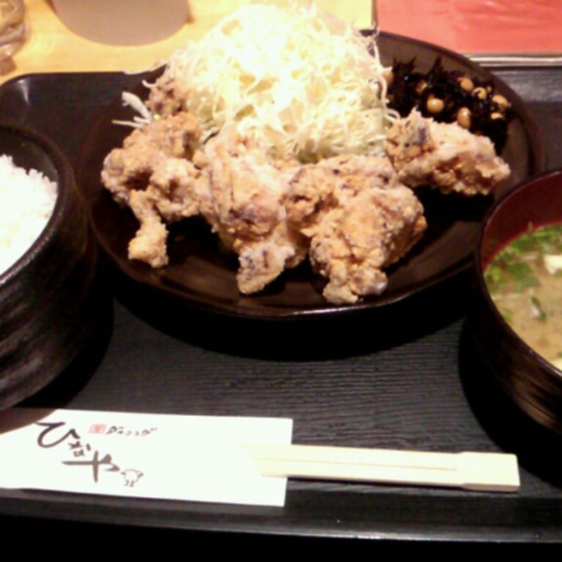 唐揚げ定食(炭ダイニング ひなや )