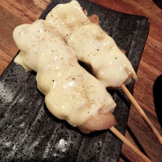 餅チーズ串(炭火串焼台所 ちっきん)