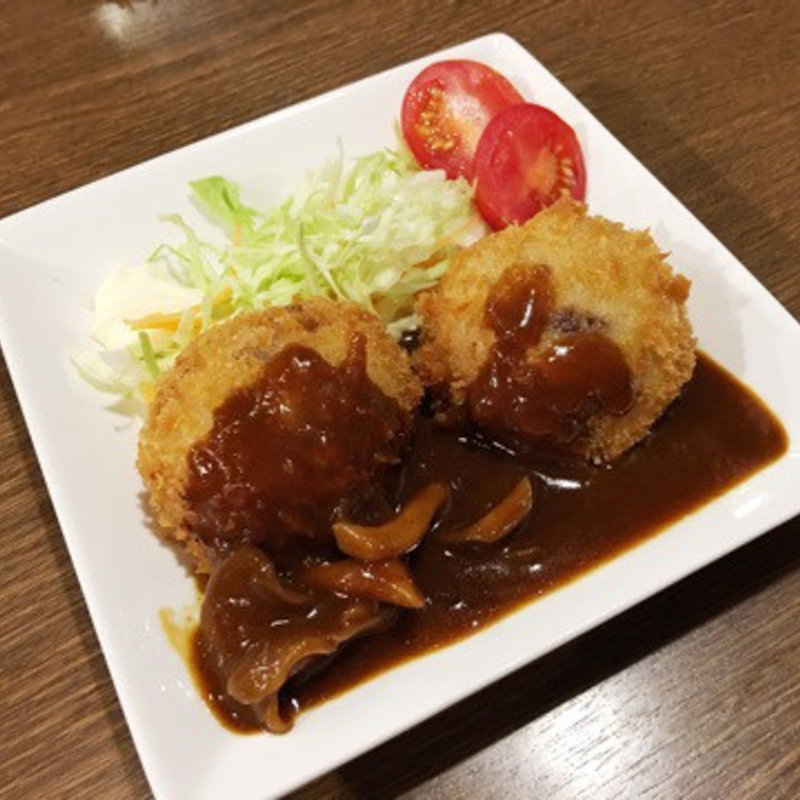 牛タンコロッケ(炭火居酒屋 覇王樹（はおうじゅ）)