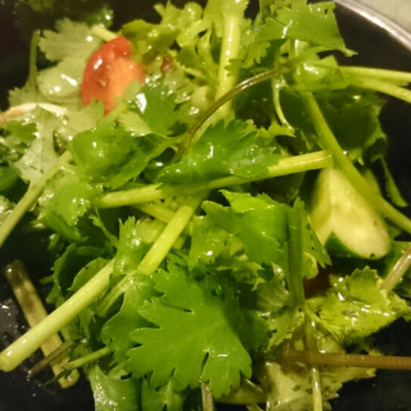 パクチーサラダ(さんちょうめ)