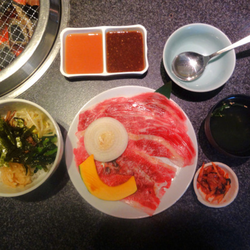 黒毛和牛のあぶり焼(和牛焼肉食べ放題ビーファーズ 鳳店)