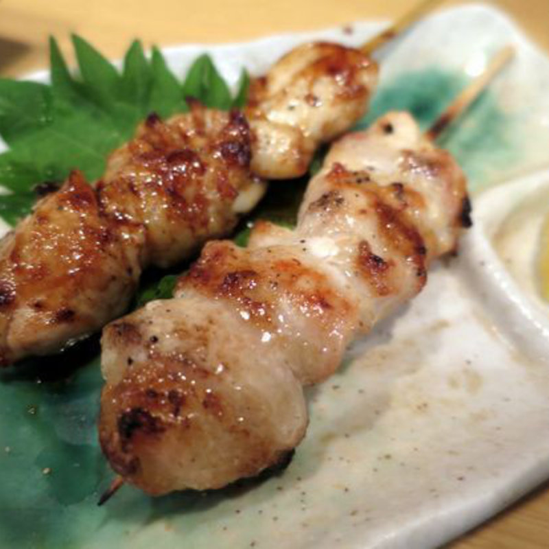 地鶏の肩肉(炭火焼鳥　たくま )