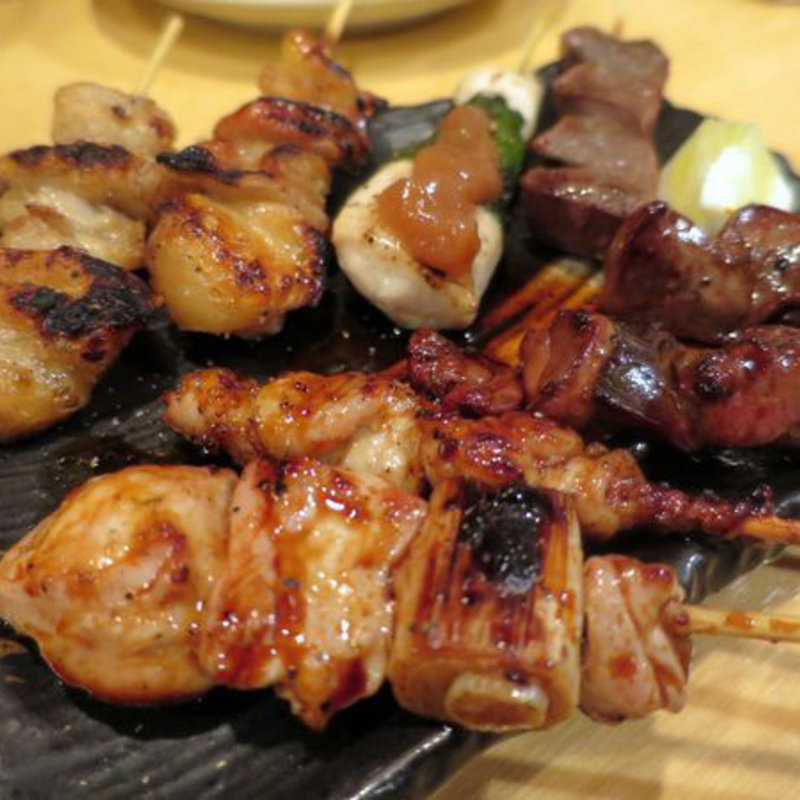 焼鳥盛合せ(炭火焼鳥　たくま )