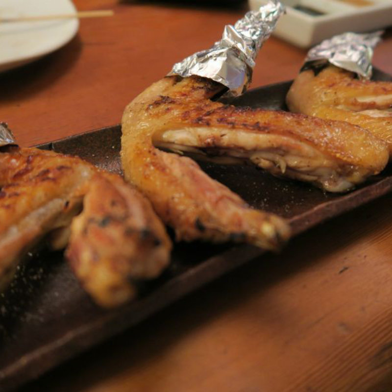 手羽先(炭火焼鳥　トリノニシカワ)