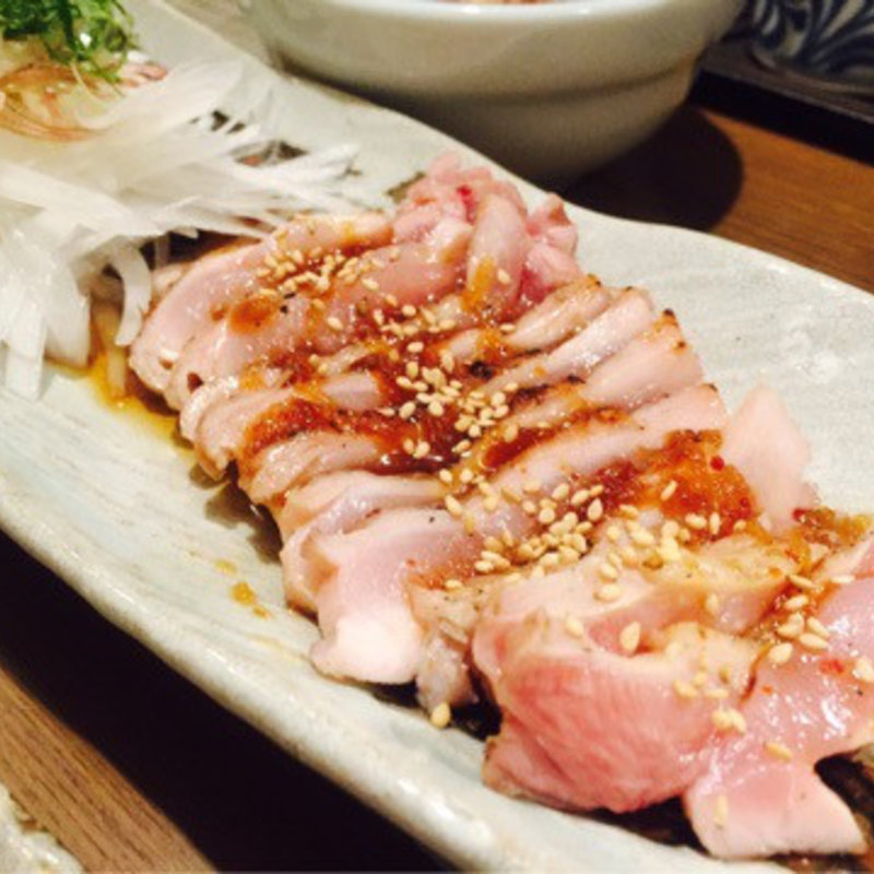 鶏のたたき(炭火焼鶏ことり )