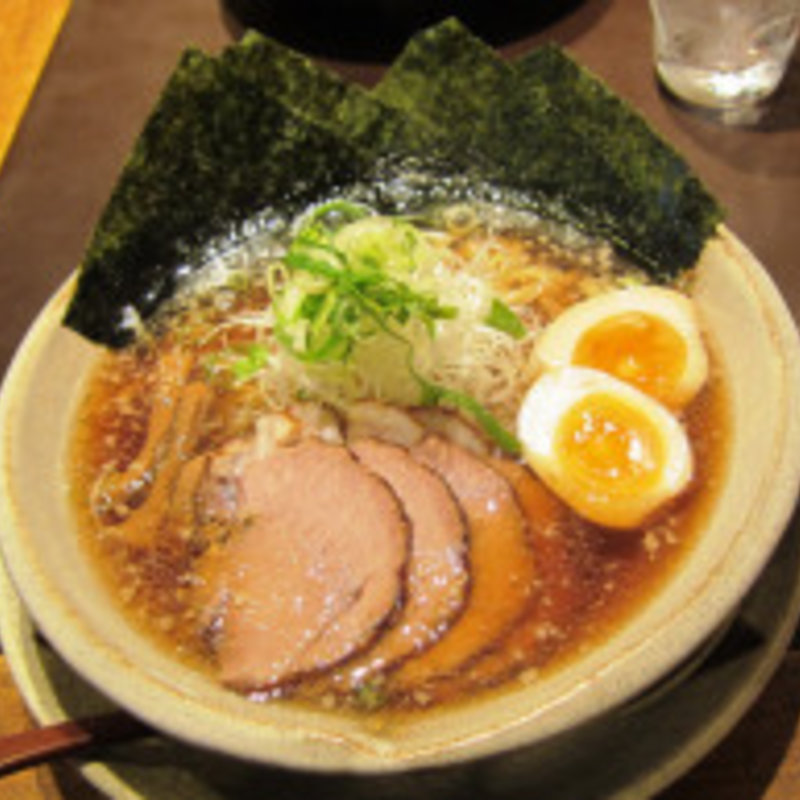 デラックスらーめん(越後秘蔵麺 無尽蔵 こいわ家)