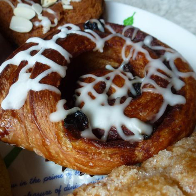 シナモンロール(焼きたてパン 茶屋)