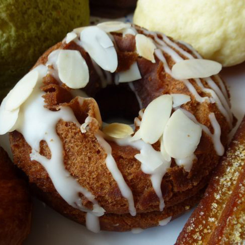 メープルドーナッツ(焼きたてパン 茶屋)