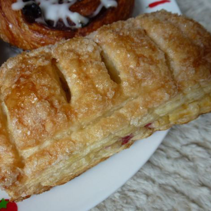 ラズベリーショコラパイ(焼きたてパン 茶屋)