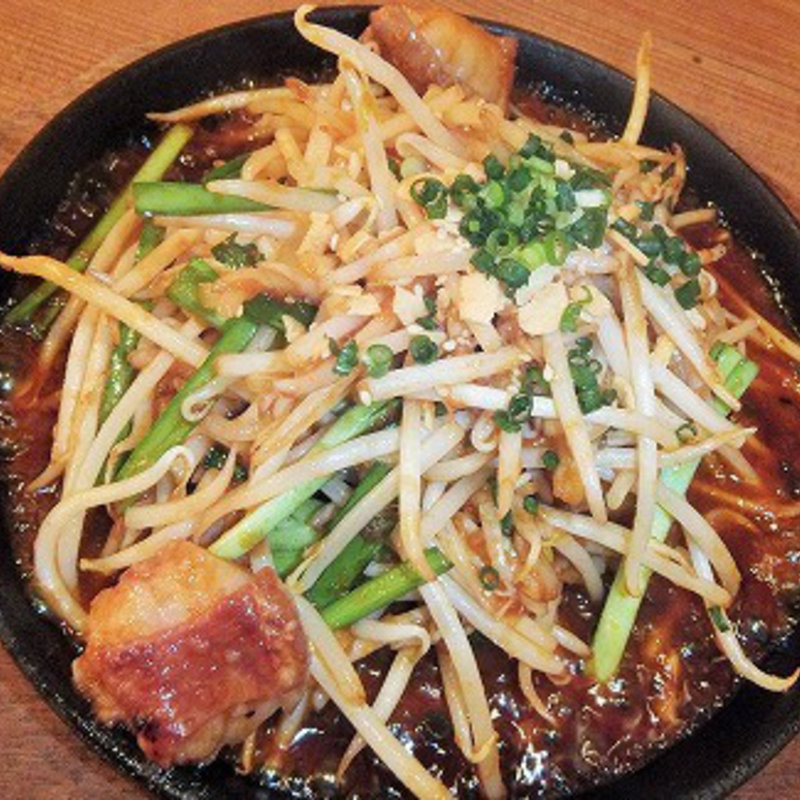 【ホルモン】やみつきホルモン焼き（塩辛味噌）(焼き鳥 ホルモン 境市場 武蔵境 （サカイイチバ）)