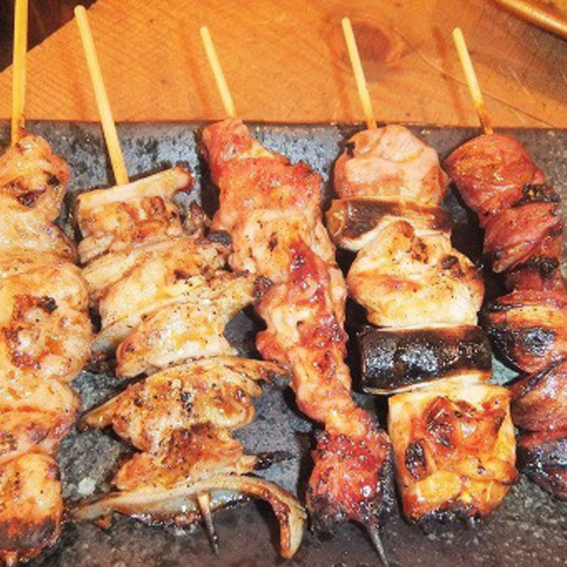 【焼き鳥】串焼き盛合せ（5本)(焼き鳥 ホルモン 境市場 武蔵境 （サカイイチバ）)