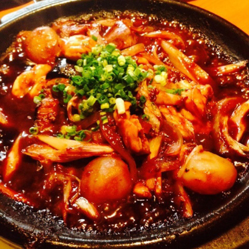 鶏もつのどて鍋焼(焼き鳥 鳥抱月 （ヤキトリ トリホウゲツ）)