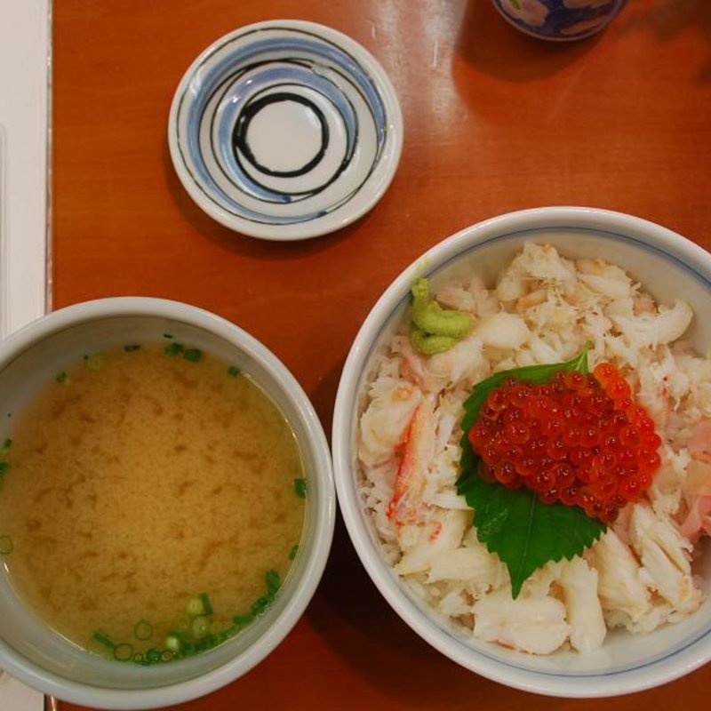 カニいくら丼(焼津さかなセンター　山水 )