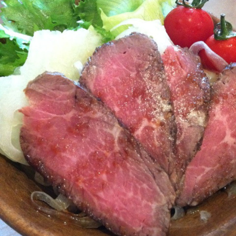 ローストビーフサラダ付き(みーとがぁでん箕面小野原店)