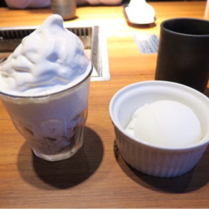 ソフトクリームと季節のレモンシャーベット(焼肉ジャンボ 白金)