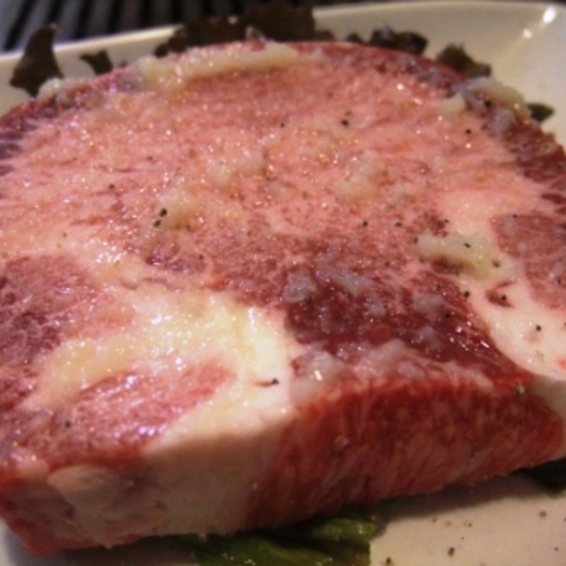 タンステーキ（１００ｇ）(焼肉 たきもと)